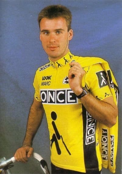 Erik Breukink in de gele leiderstrui van ONCE