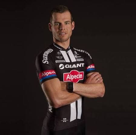 Tom Veelers in het shirt van Giant-Alpecin